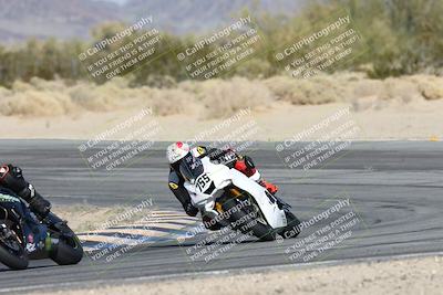 media/Dec-07-2025-CVMA (Sun) [[3e7d2de5dc]]/Race 8-Middleweight Shootout/